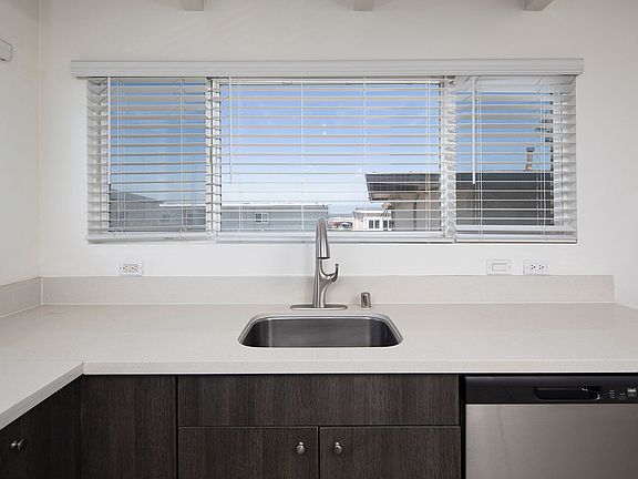 4th image of 5163 Long Branch Ave APT 6