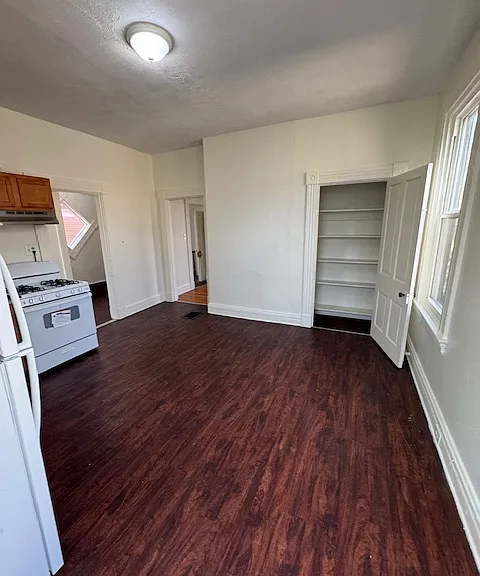 1044 Rosemont Ave — Photo 11