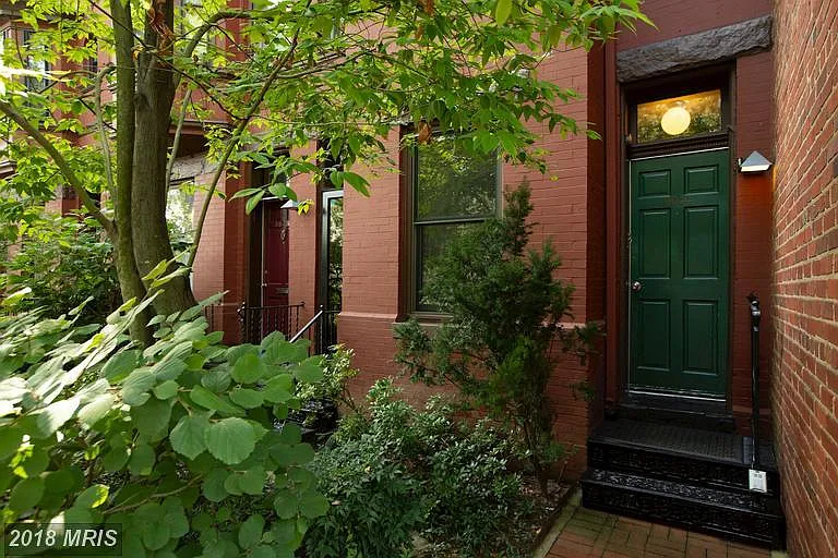3044 R St NW #2 — Photo 2