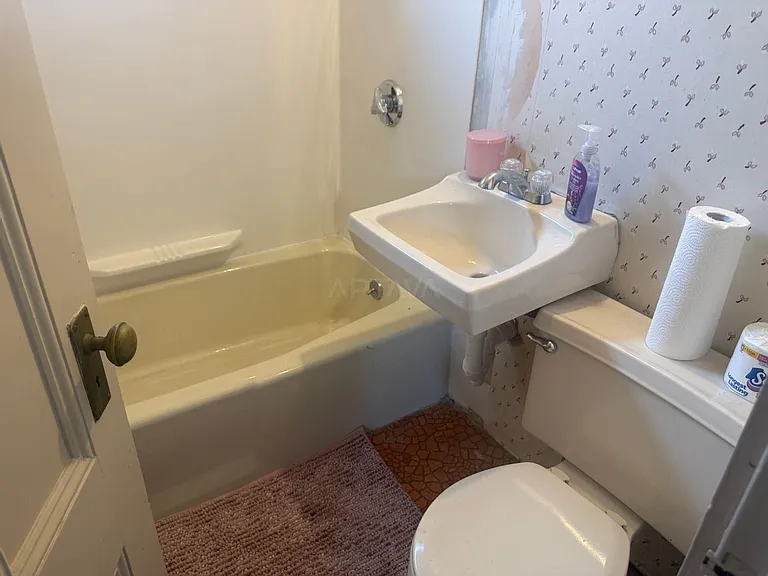 72 College Ave #1 — Photo 7