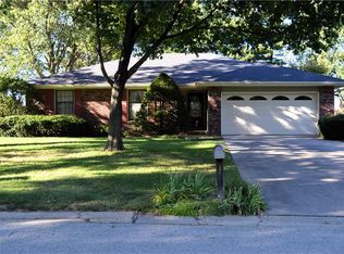 3513 Emerald Ln, Country Club, MO 64506