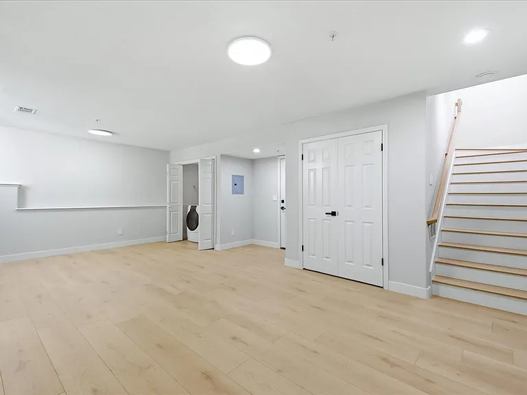 521 Porpoise Bay Ter #A — Photo 56