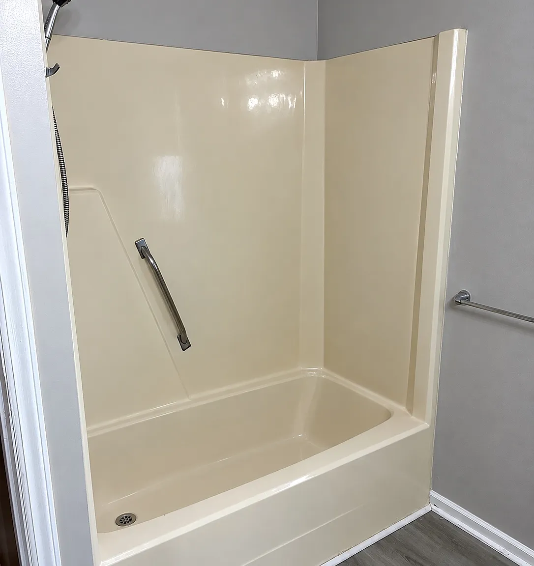 2 bed, 900 sqft, $1,000 — Photo 2