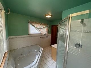 5th image of 8801 S Paxton Ave