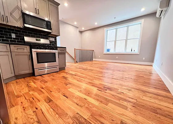 Rented by ERNY LLC | media 2