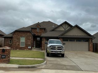 3217 Valley Mdw, Norman, OK 73071