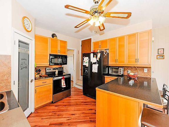 4th image of 5201 W 50th St