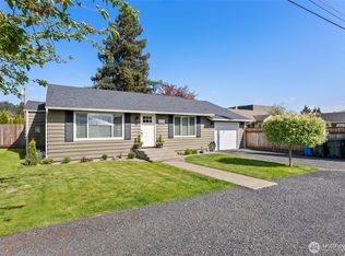 322 SW 15th St, Chehalis, WA 98532