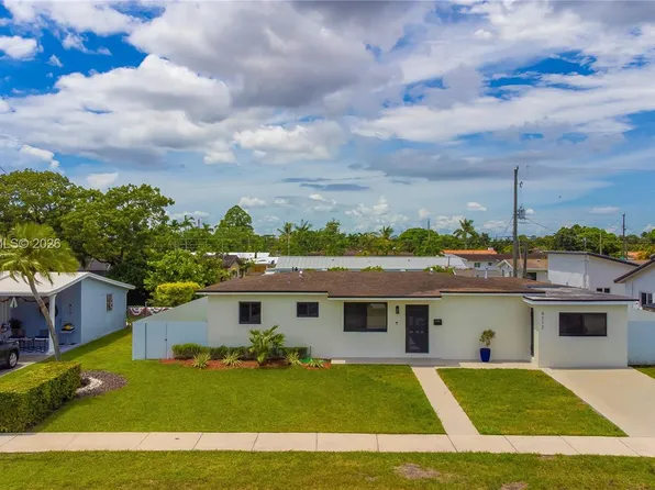 4212 SW 98th Ave, Miami, FL 33165