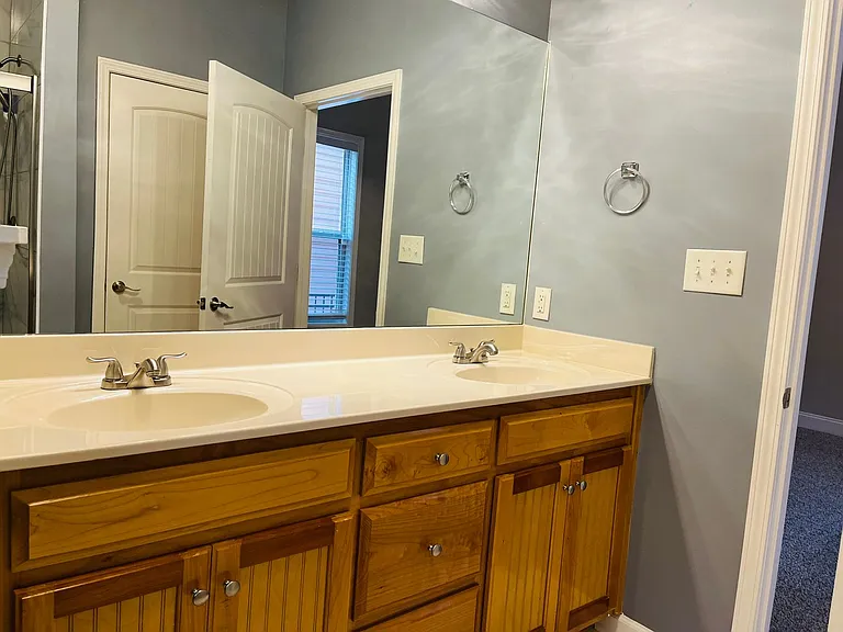 5750 Crest Hill Dr — Photo 23