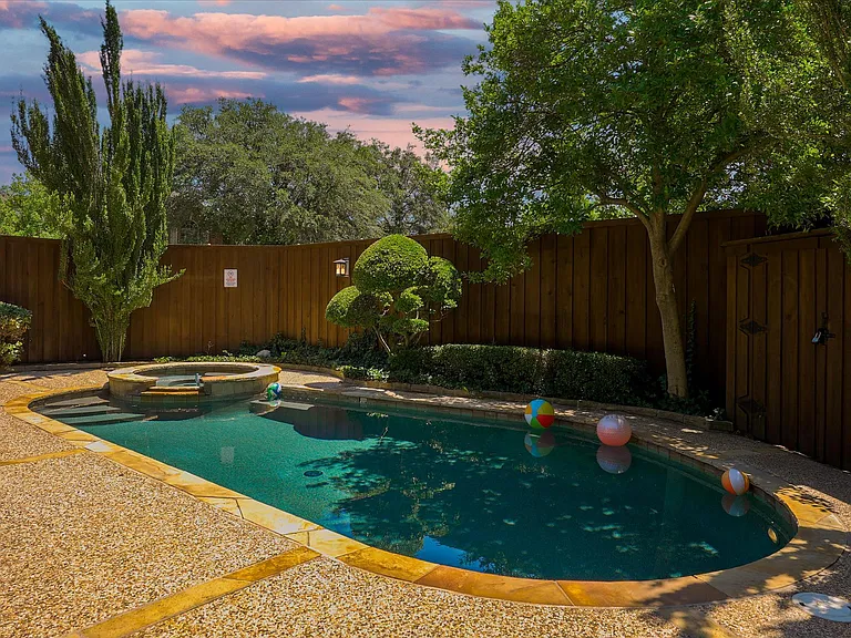 2800 Cherry Spring Ct — Photo 35