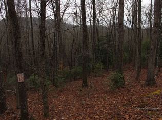 15 Moonshine Rdg, Hayesville, NC 28904