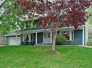 1808 Chatham Ave, Arden Hills, MN 55112