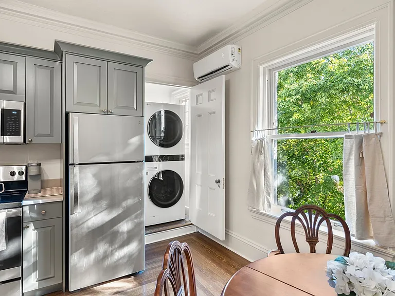 2480 Van Buren Ave #4 — Photo 19