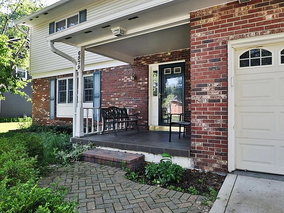 3rd image of 6579 Masefield St