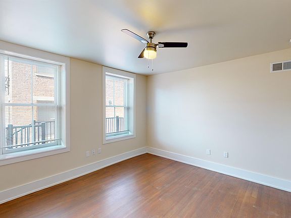 3rd image of 101 Peete St #1