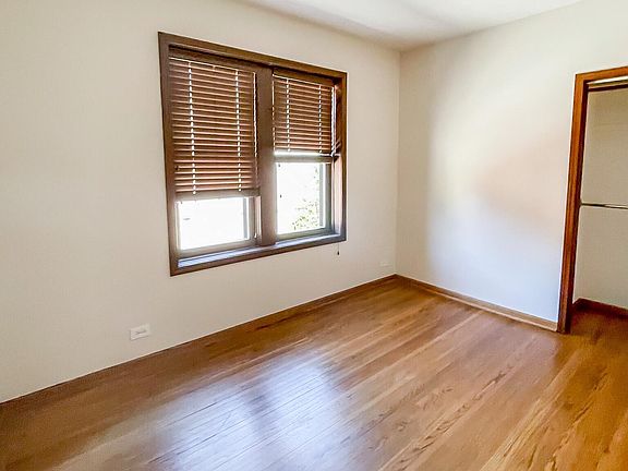 3rd image of 3708 N Sheffield Ave #3A