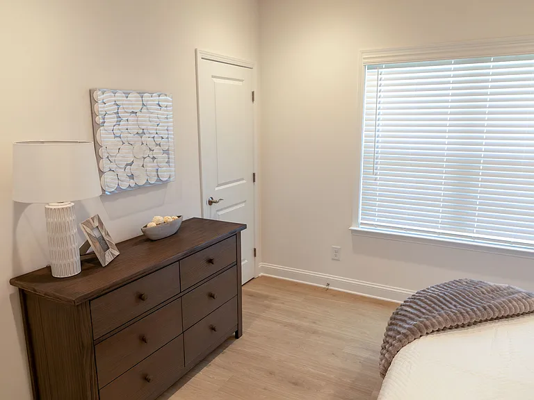 20 Peachtree Ave NW — Photo 28