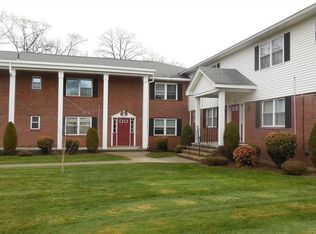 57 Colonial Cir UNIT D, Chicopee, MA 01020