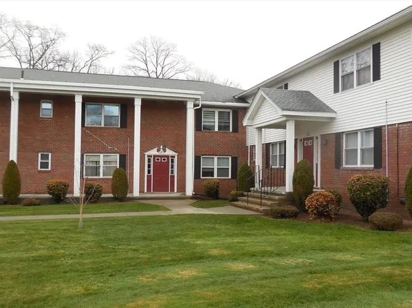 57 Colonial Cir Unit D, Chicopee, MA 01020