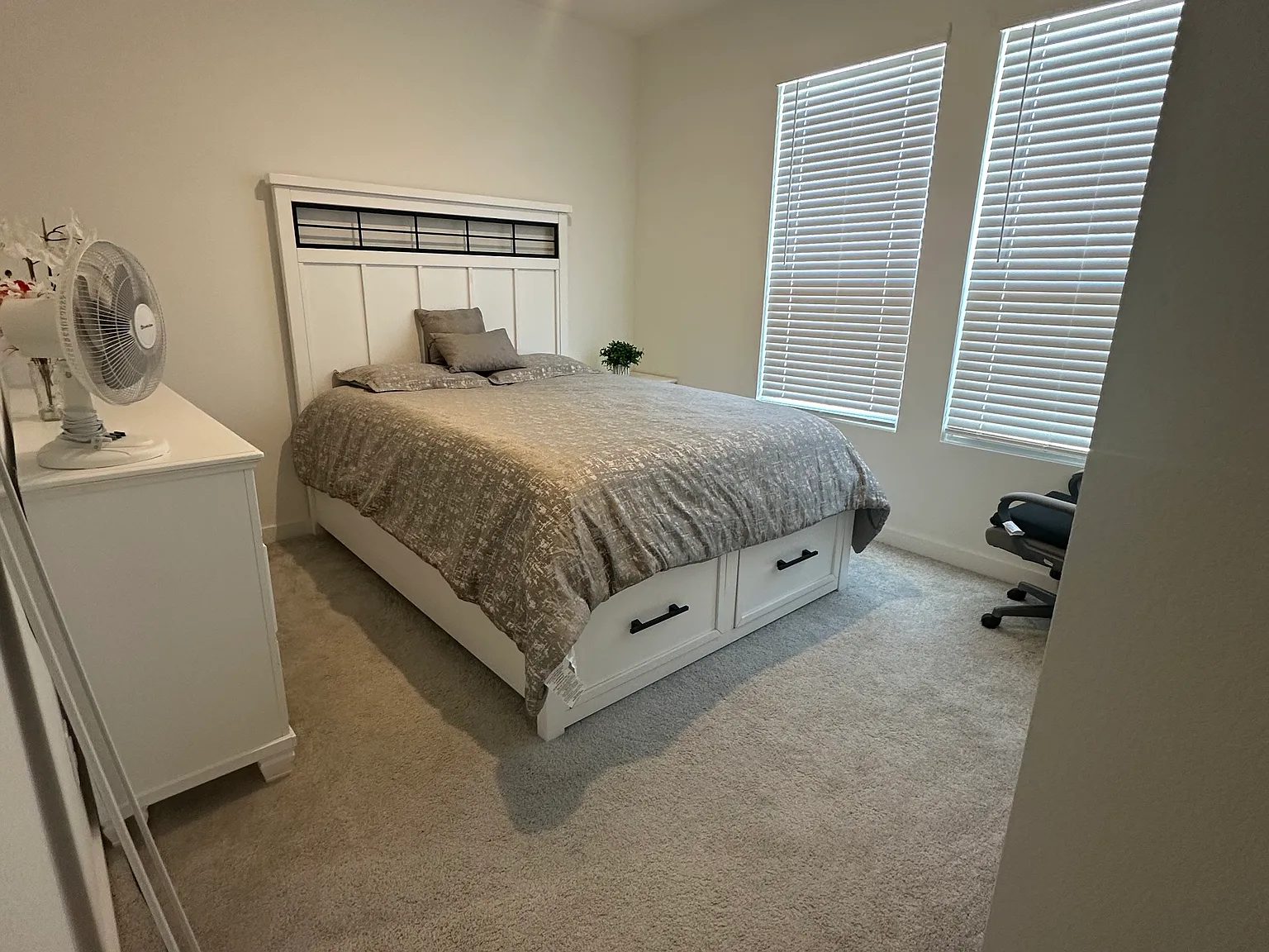 4 bed, 2062 sqft, $2,700 — Photo 3