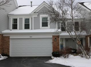 4804 Prestwick Pl, Hoffman Estates, IL 60010