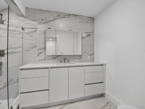 4th image of 7126 Rain Forest Drive