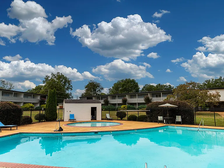 Swimming Pool and Splash Pool