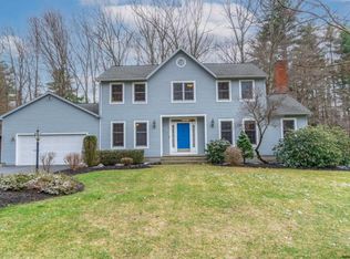 32 Thoroughbred Way, Clifton Park, NY 12065