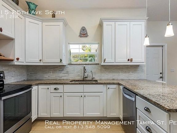5th image of 215 25th Ave S