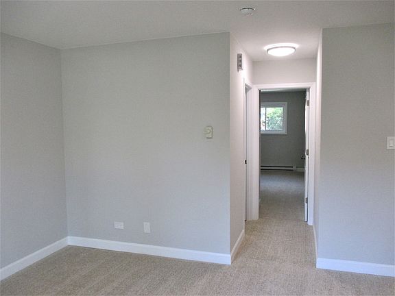 4th image of 1S277 Dillon Ln