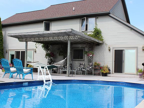 3rd image of 366 Guy St NE