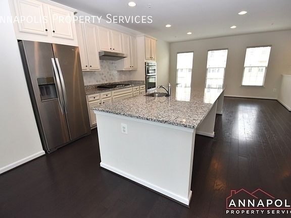 3rd image of 7827 Bakers Creek Ln