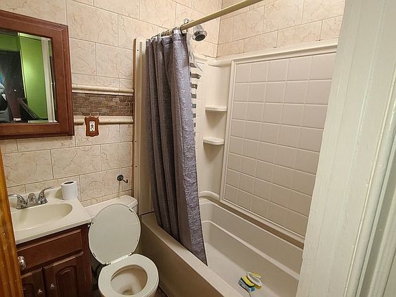 5th image of 372 Greene Ave APT 4