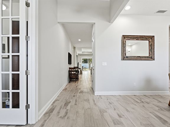 3rd image of 95025 Palm Pointe Dr N