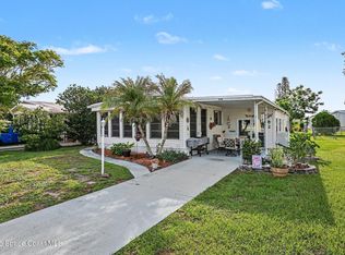 734 Lark Dr, Barefoot Bay, FL 32976