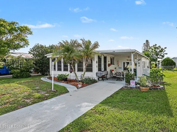 734 Lark Dr, Barefoot Bay, FL 32976