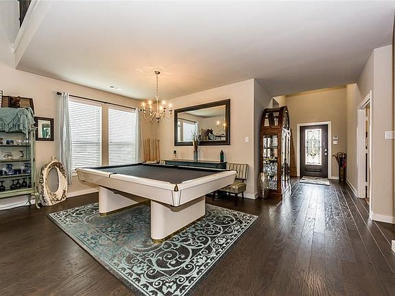 3rd image of 4110 Harper Ave
