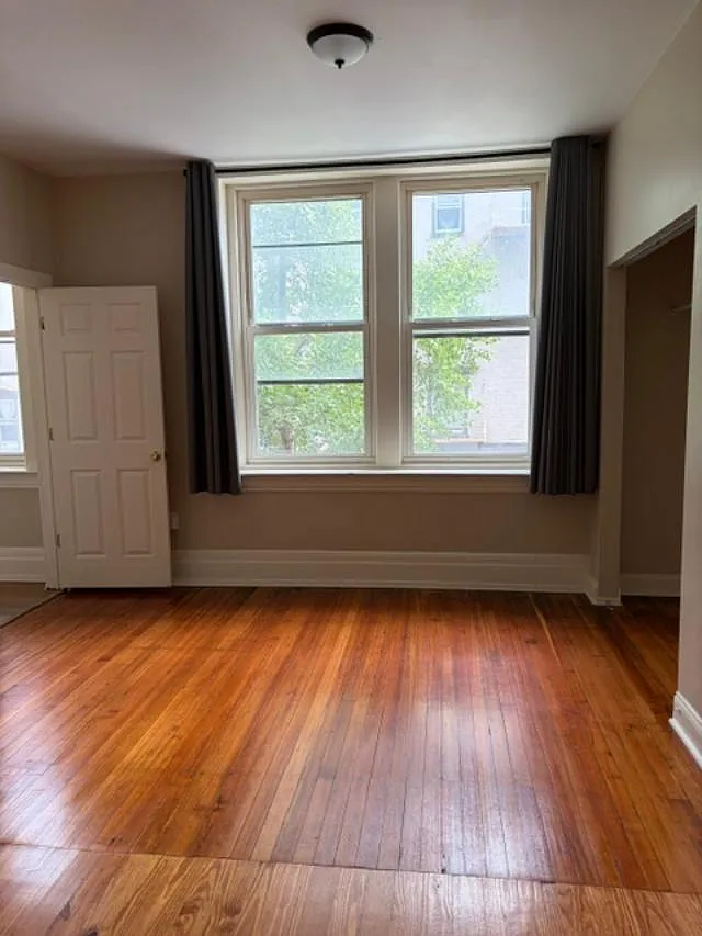 2 bed, 1.5 bath, 1000 sqft, $2,150 — Photo 3