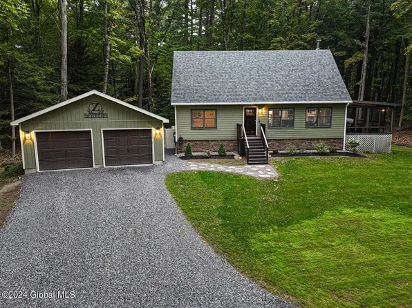 131 Middle Grove Road, Greenfield Center, NY 12833