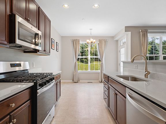 2nd image of 4439 Driftwood Dr #111