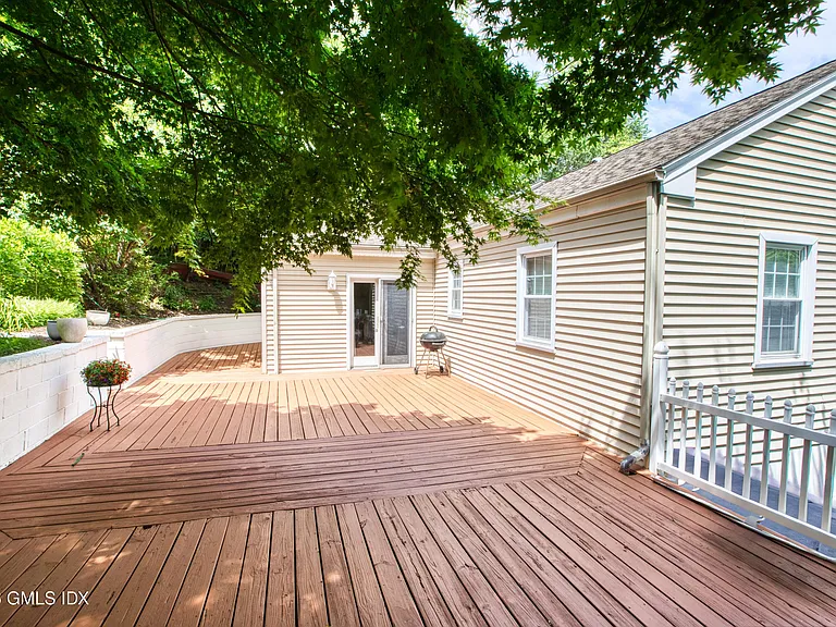 86 Sound Beach Avenue Ext — Photo 13
