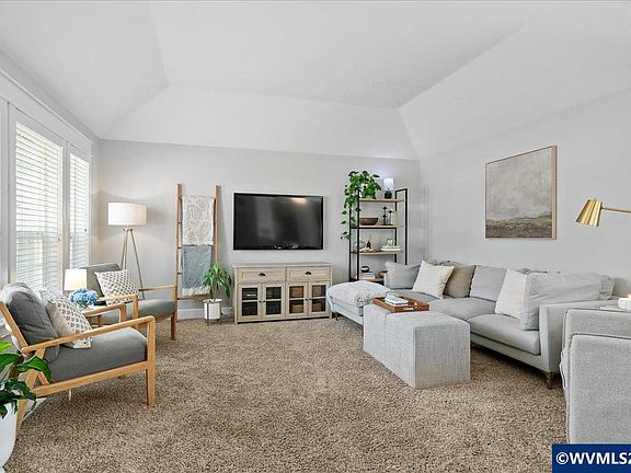3rd image of 2109 N Valeri Dr