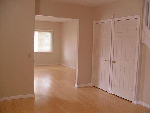 3rd image of 1620 De Armand Ave