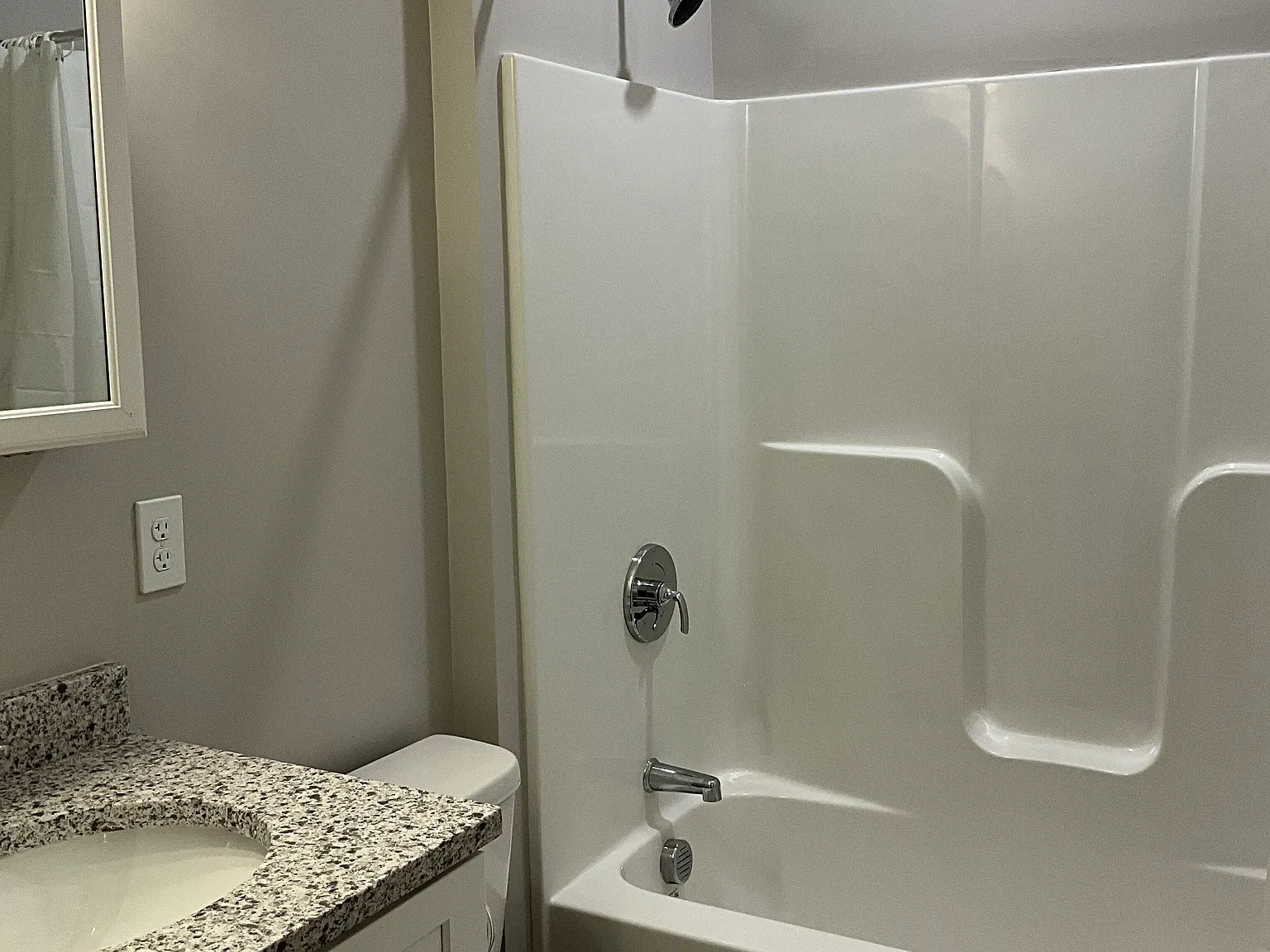 1 bed, $1,650 — Photo 4