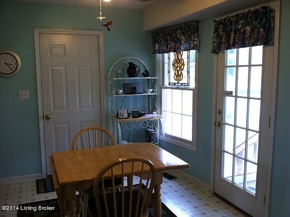 4th image of 434 Mill Brook Cir