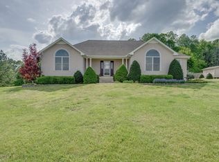 432 Buddy Rd, Burns, TN 37029