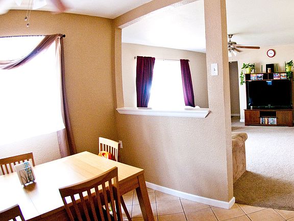 Dining Rm.