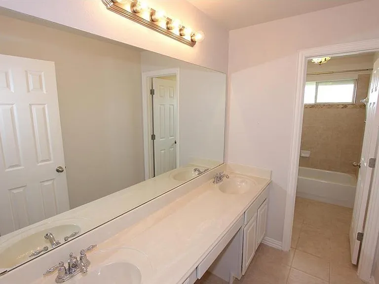 3500 Delaney Dr — Photo 11