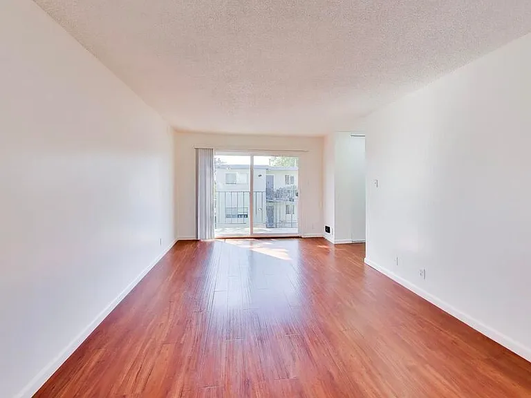 671 Vernon Street — Photo 6